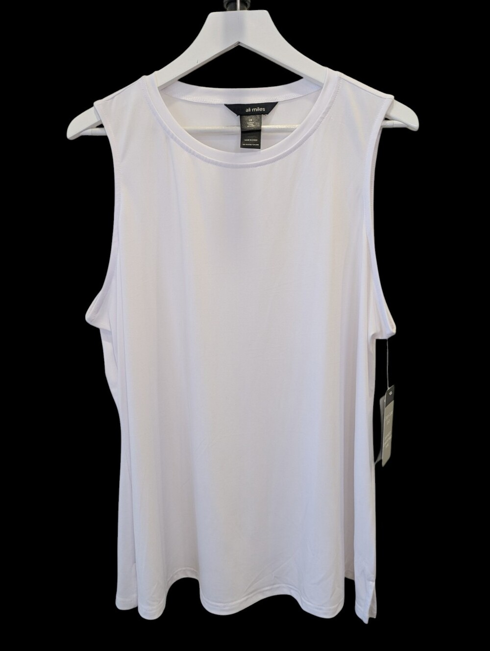 NEW Ali Miles Crepe Luxe Knit Tank 1X White Sleeveless Crew Neck Layering Top